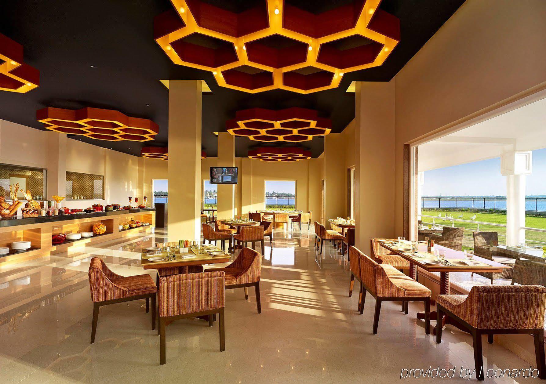 Hotel Naveen Lakeside Hubballi-Dharwar Zewnętrze zdjęcie