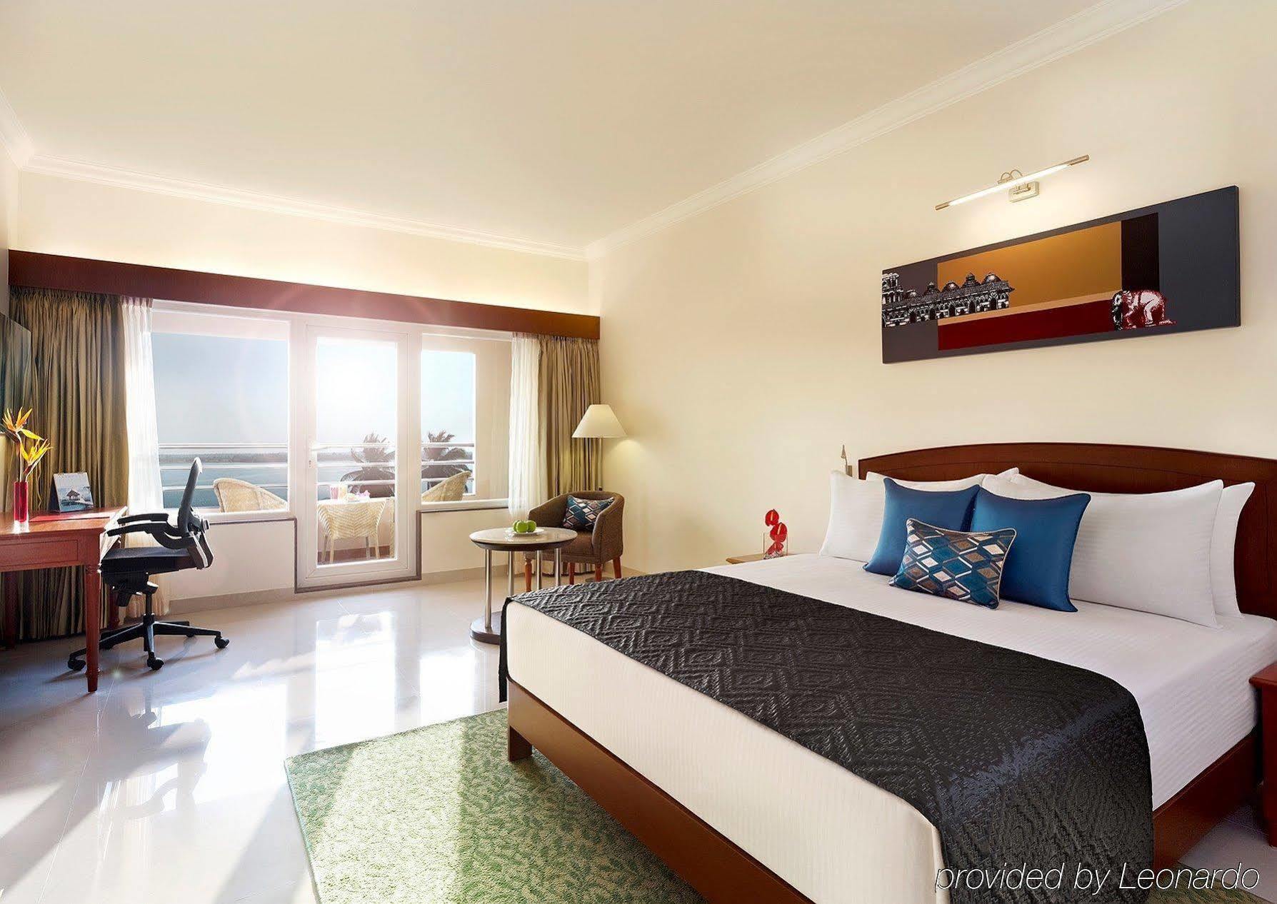 Hotel Naveen Lakeside Hubballi-Dharwar Zewnętrze zdjęcie