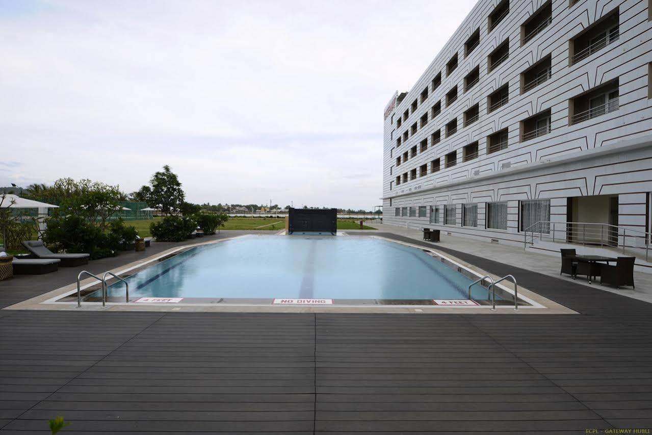 Hotel Naveen Lakeside Hubballi-Dharwar Zewnętrze zdjęcie